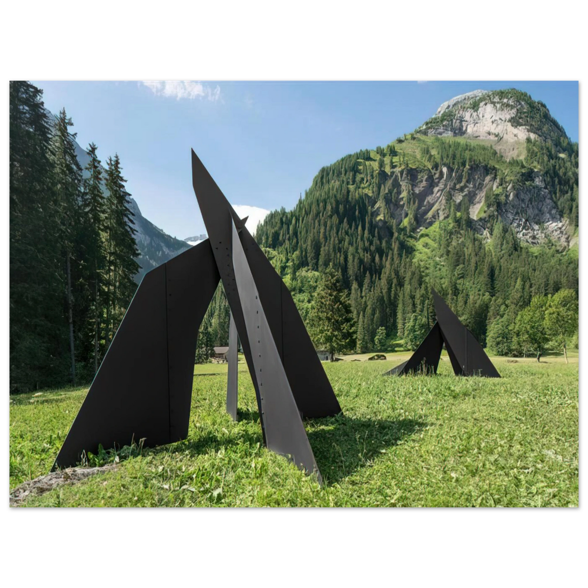 Four Planes Escarpe by Alexander Calder (1967) – art poster, view 2